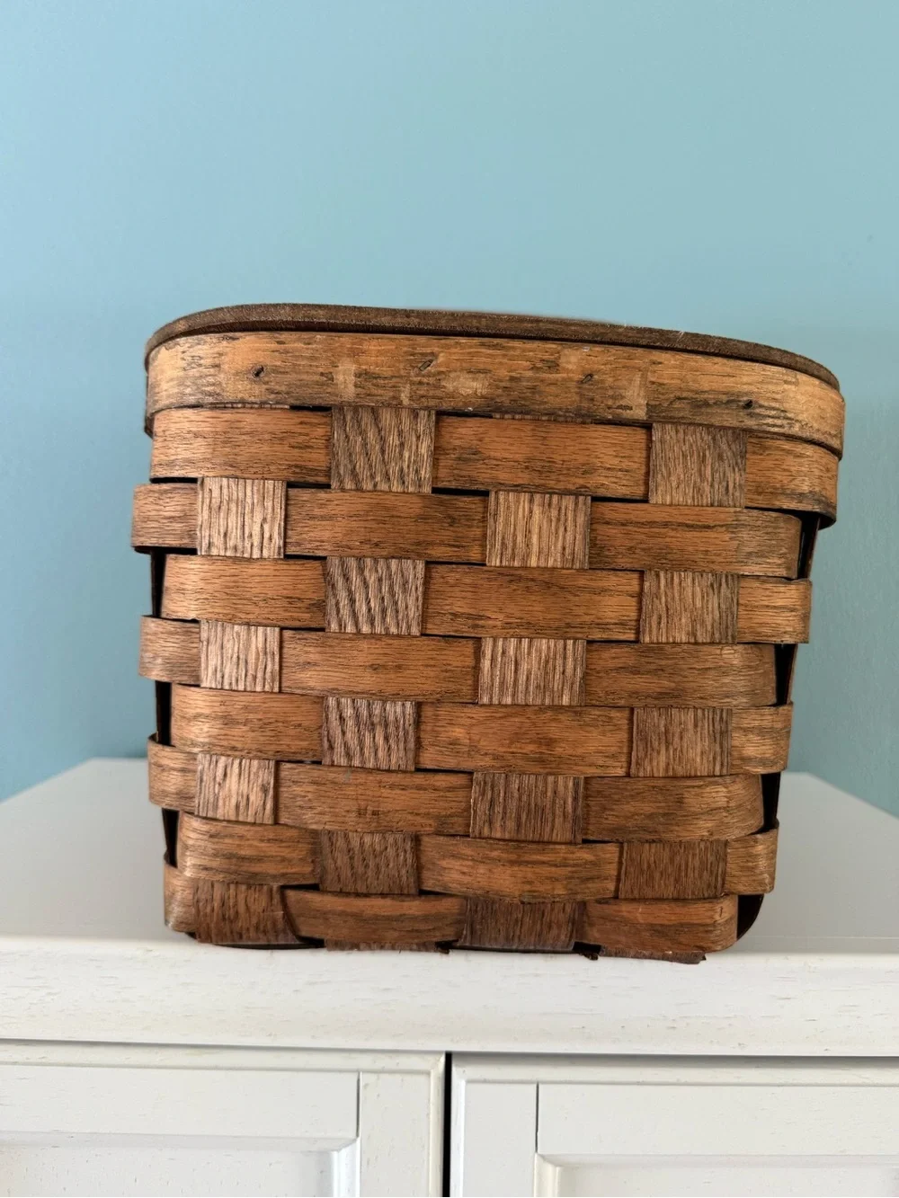 Vintage Large Woven Splint Wood Picnic Basket Double Swing Handle